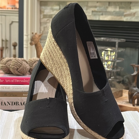 Toms “Michelle” Espadrille Wedge Sandal in Black Canvas w/Rope Heel in 10 WIDE - Picture 6 of 11